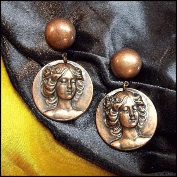 RARE 1960s Art Nouveau Style Lady Pierced Vintage Earrings 15427 - Picture 1 of 6